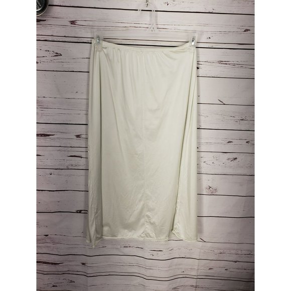 VINTAGE VANITY FAIR IVORY SIZE MEDIUM HALF SLIP STYLE 11-711 #14254 - Picture 8 of 9